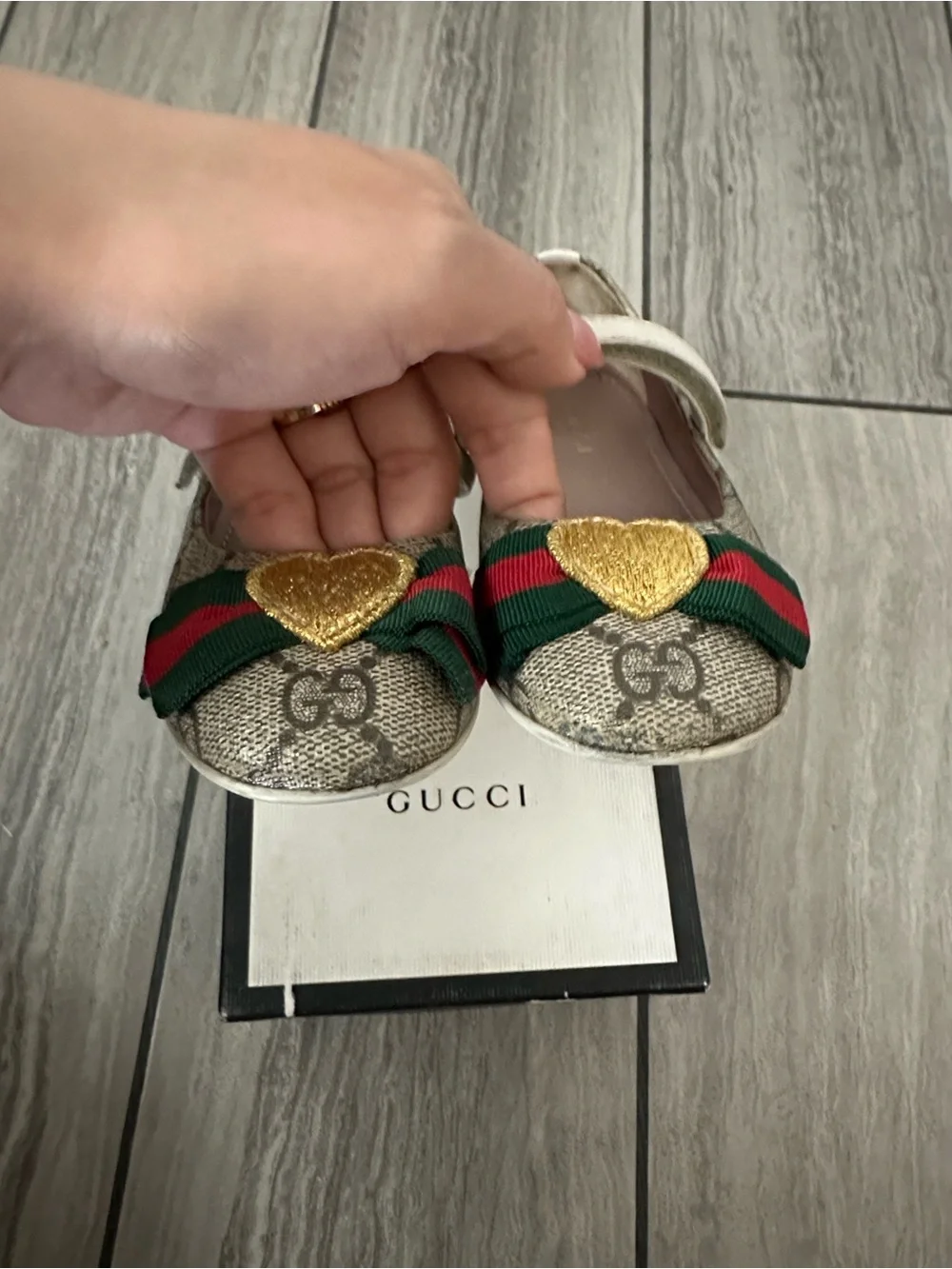 Gucci Kids Beige GG Canvas Ballet Flats with Gold Heart and Red-Green Ribbon